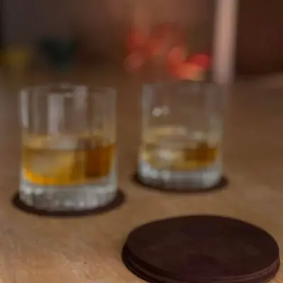 LEATHER COASTER 6 PACK 100 MM